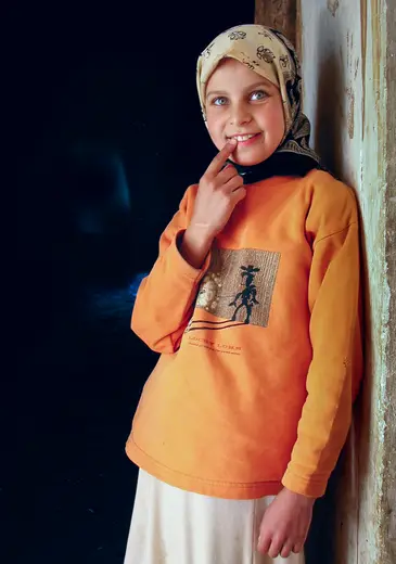 Girl in the madina -Morocco-0443.jpg